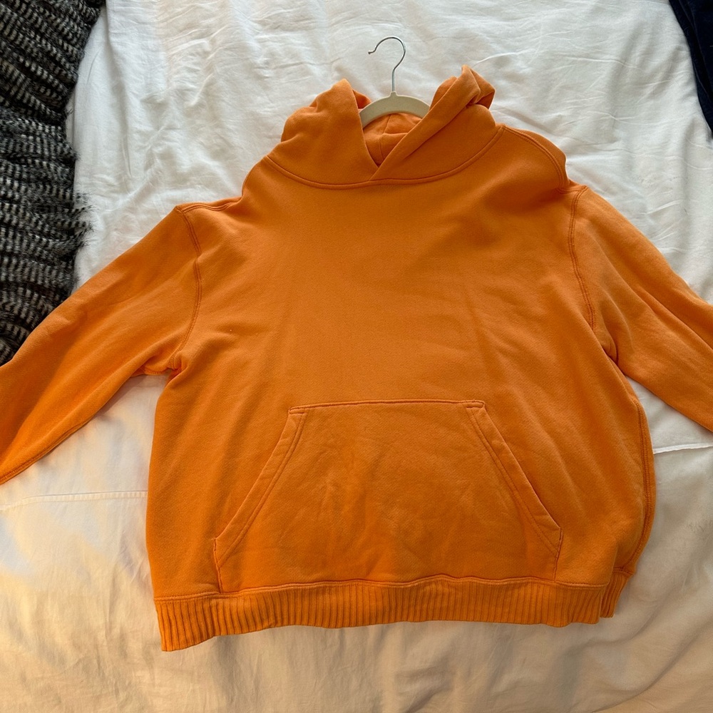 Elwood orange hoodie